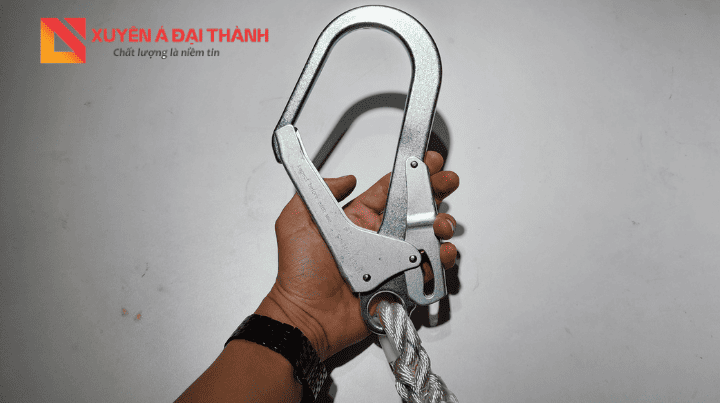 móc khóa nhôm kích thước lớn