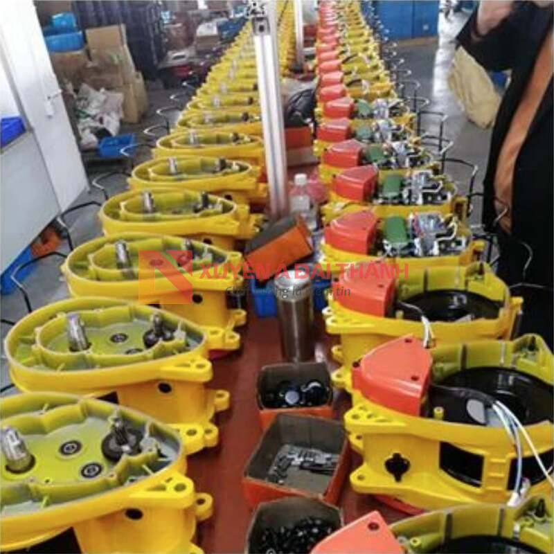 Tời Mini Trong Nhà Xưởng Tời Mini Trong Nhà Xưởng