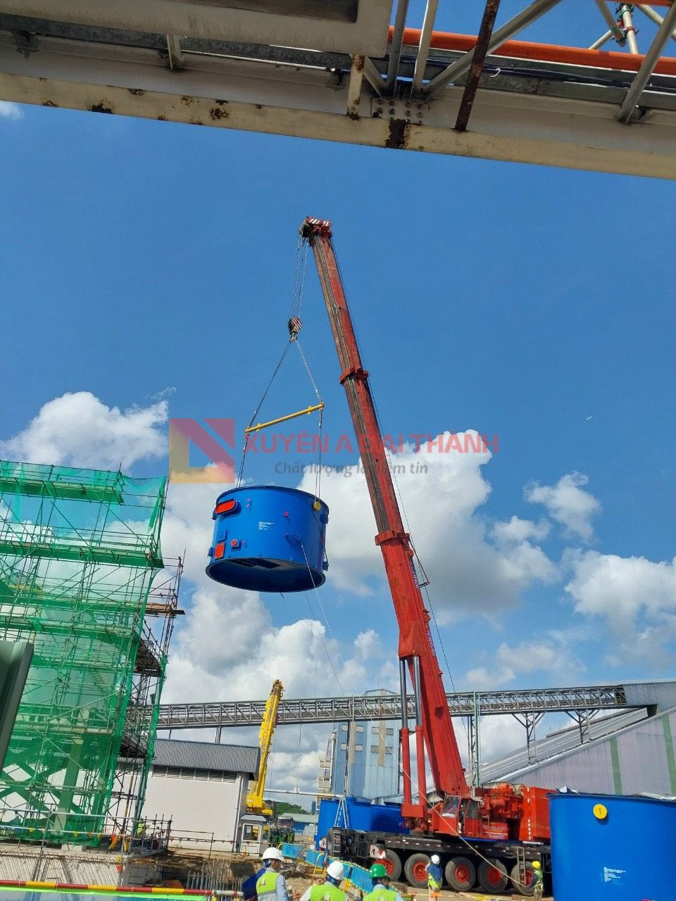 cap-thep-can-cau-phi-60