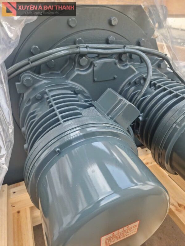 Pa lăng cáp điện Hitachi hàng mới Pa lăng cáp điện Hitachi hàng mới