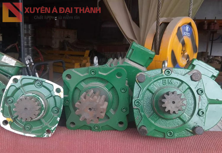 động cơ dầm biên