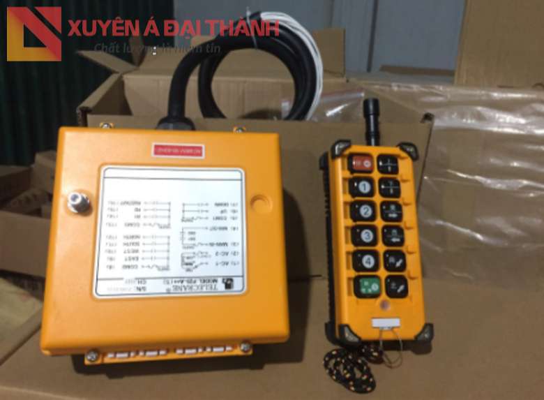bo-dieu-khien-co-day-12-nut-telecrane-f23-a++