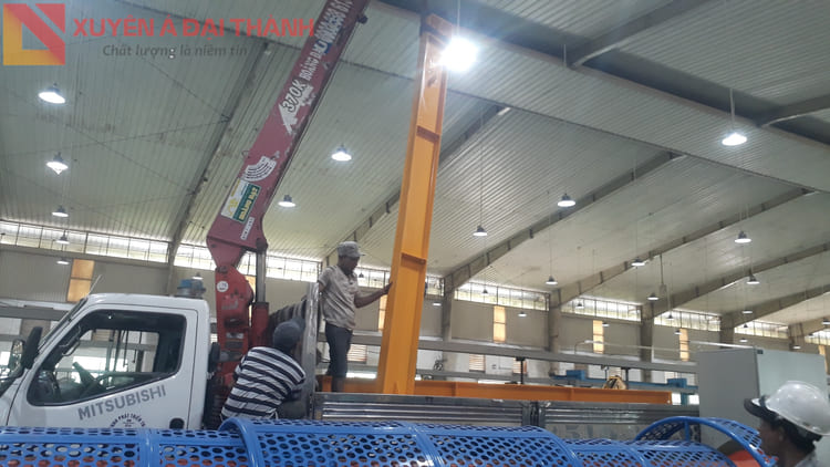 lắp đặt thân cột của cầu trục