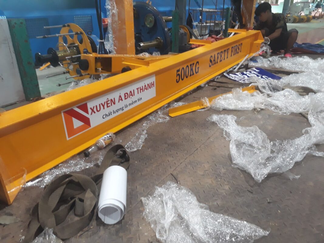 dầm chính cầu trục 500kg