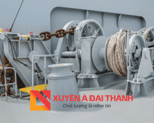 tời neo thủy lực