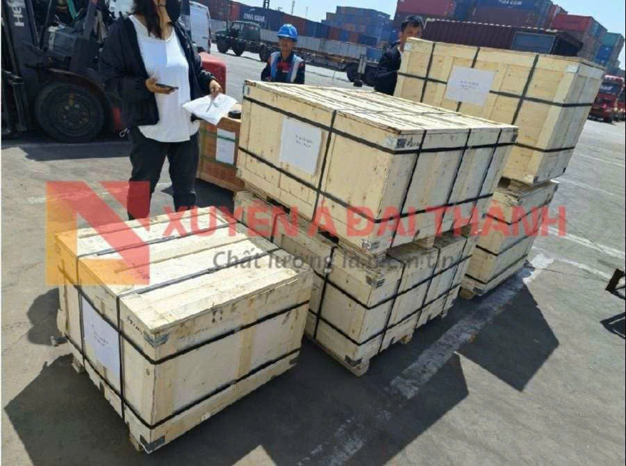 Giao sling xích đến khách hàng