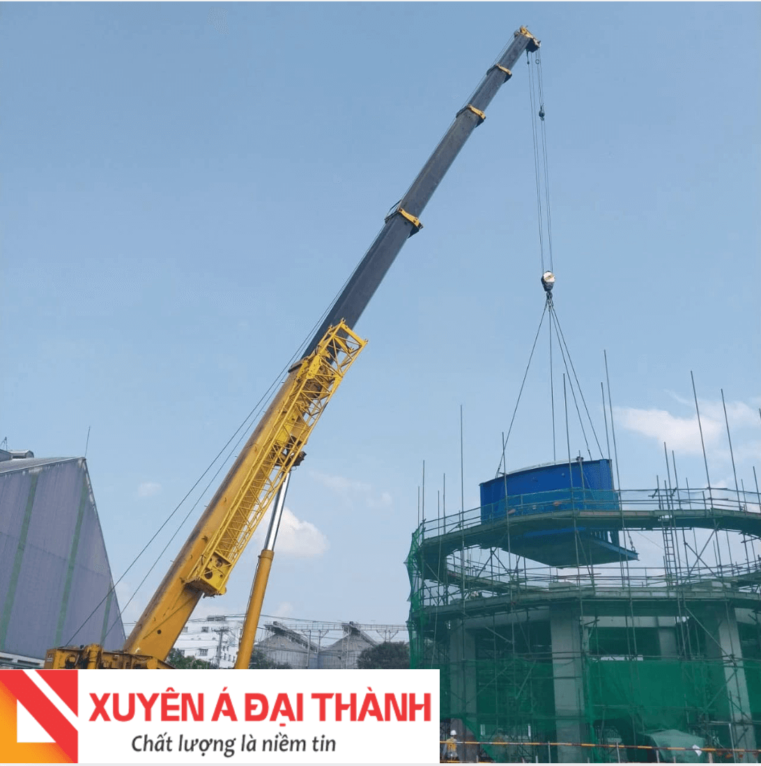 Sling cáp thép kẹp chì kết hợp cáp cẩu tại công trường