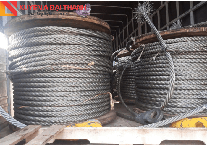 Ảnh cáp thép cẩu chụp bởi Xuyên Á Đại Thành