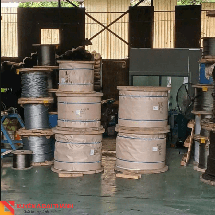 Ảnh chụp cáp thép Hàn Quốc tại kho Xuyên Á Đại Thành