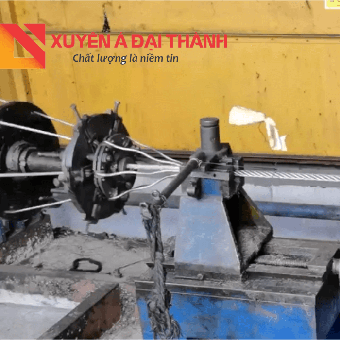 Các sợi cáp được xoắn với nhau