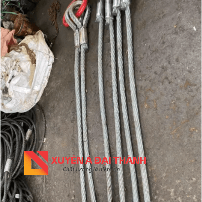 Cáp thép 1 đầu gắn vào vòng khuyên