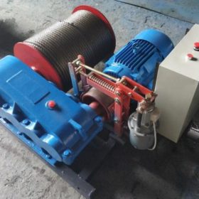tời kéo ngang 16 tấn