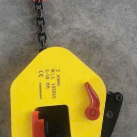 Kẹp tôn đứng đuôi cá dùng kèm xích cẩu hàng